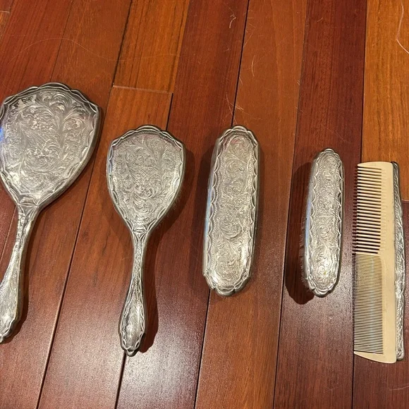 Vintage 800 Silver 5 Piece Vanity Set Comb Brushes and Mirror - Picture 2 of 14